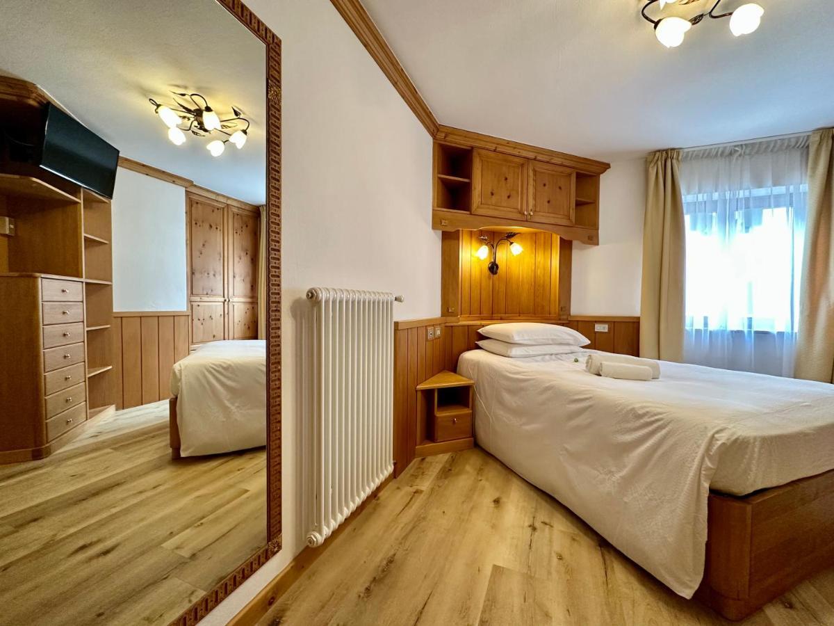B&B Family Accommodation Canazei Bike Friendly Eksteriør billede