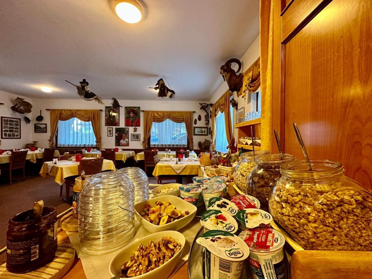 B&B Family Accommodation Canazei Bike Friendly Eksteriør billede